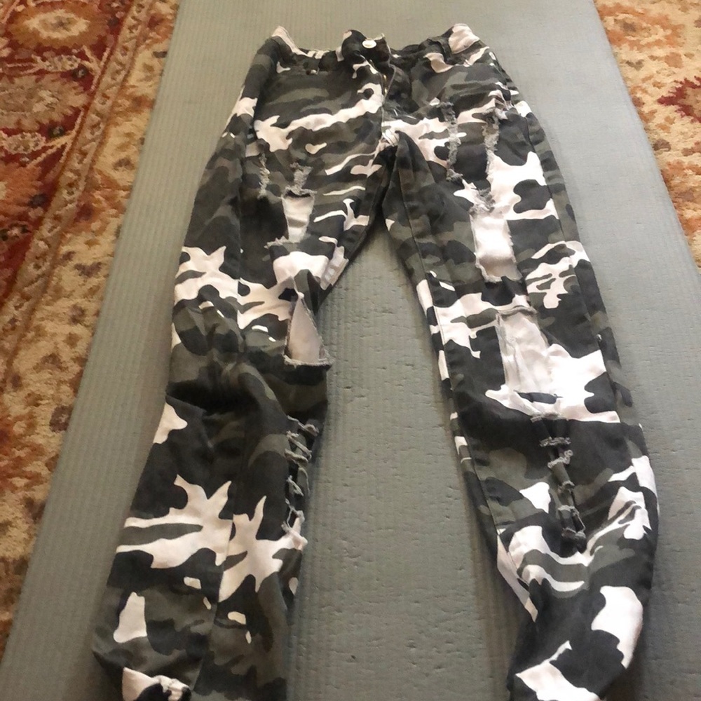 Fashion nova camo pants oversized